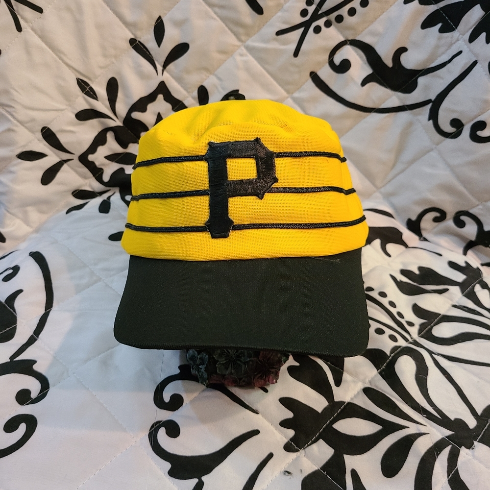 COPY - Vintage Pittsburg Pirates Baseball Cap
